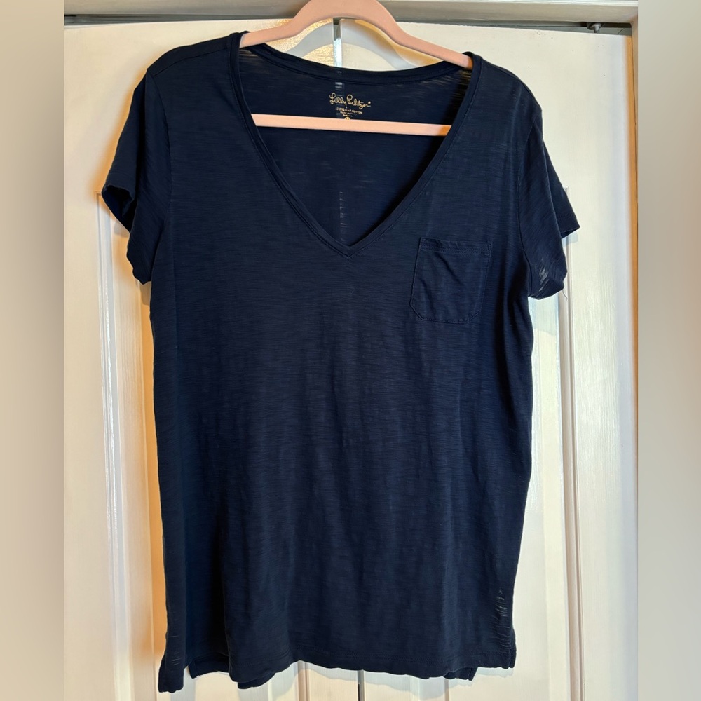 Lilly Pulitzer t shirt